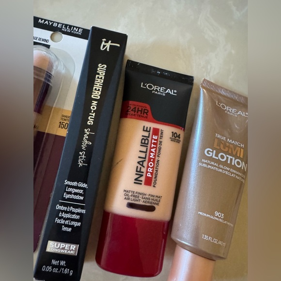 Make up bundle - Picture 4 of 5